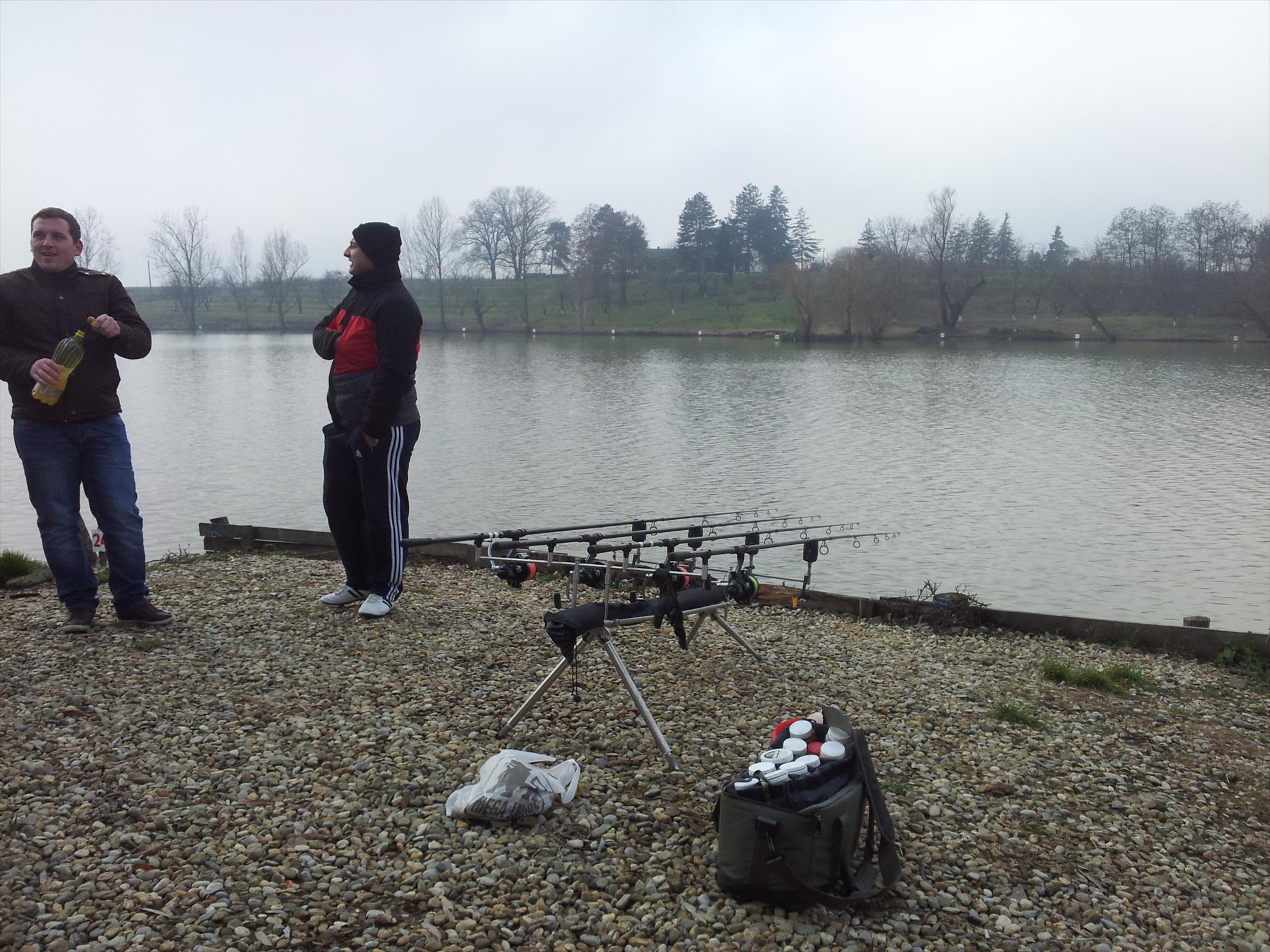 Hermes Peris 14 decembrie 2014 - ... bine-nteles langa lansetele in asteptare